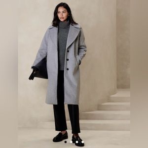 Banana Republic Faux Alpaca Coat Size M